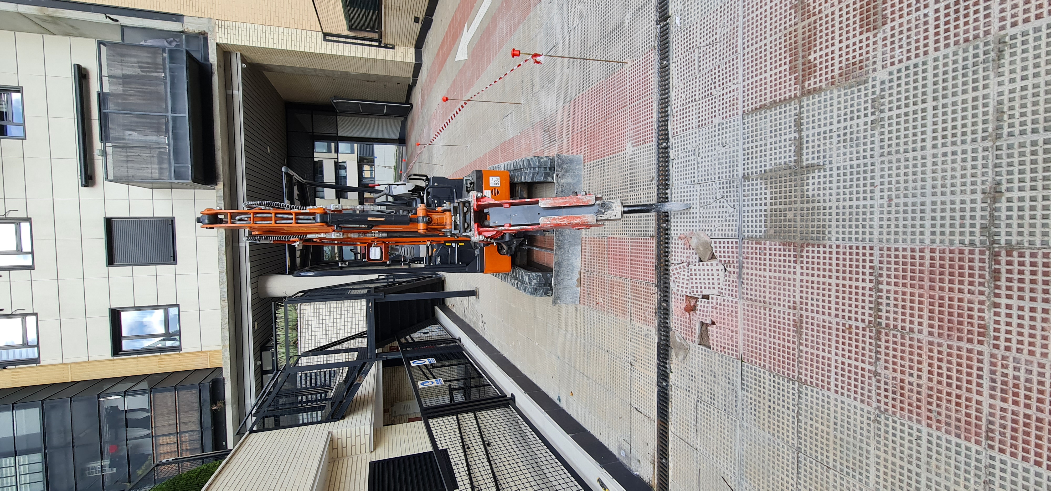 IMPERMEABILIZACIÓN RAMPA Before